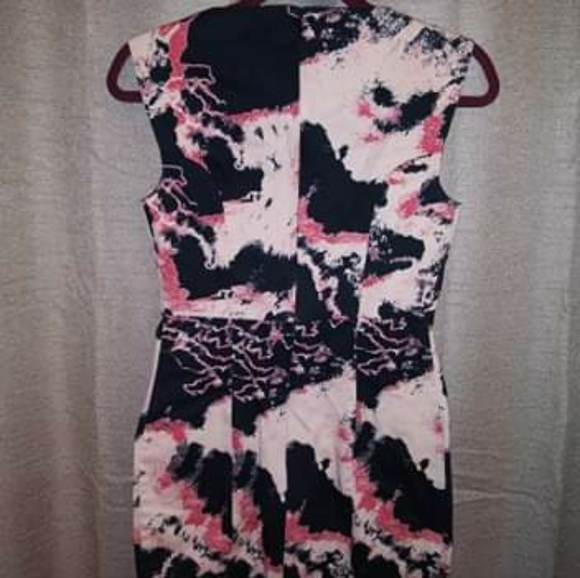 French Connection size 6 U.S - Picture 2 of 4